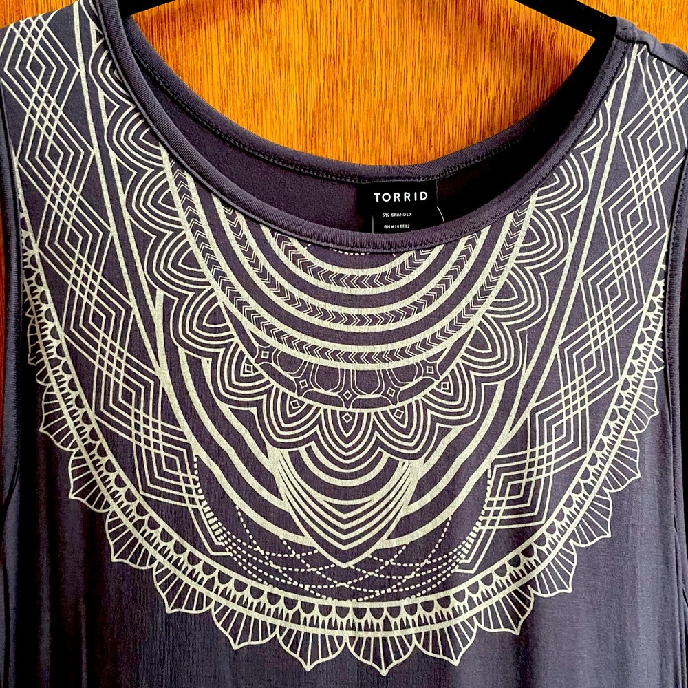 Torrid graphic tank size 1X NTW!